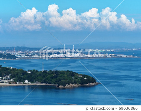 夏季從萬葉岬看到的播磨的播田風景 69036866