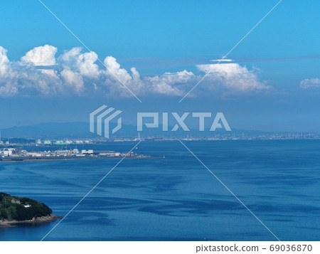 Scenery of Harima Nada seen from Cape Manyo in summer Murozu Akamatsuhana 69036870