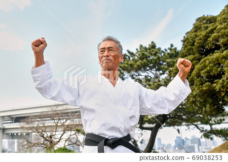 Martial arts Japanese, samurai, senior man, karateka, martial artist, judo, extreme vacuumist 69038253