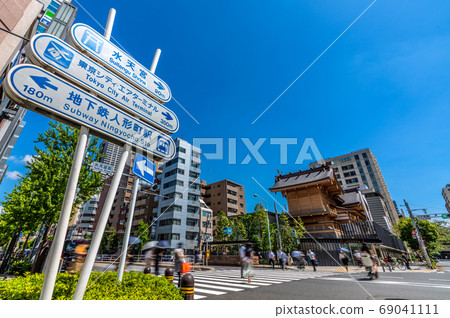 Tokyo cityscape in Japan, overlooking Suitengu and Suitengumae station Tokyo cityscape in Japan, overlooking Suitengu and Suitengumae station 69041111