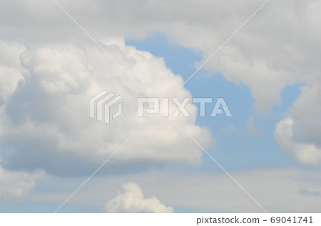 藍天白雲的風景 藍天白雲的風景 69041741