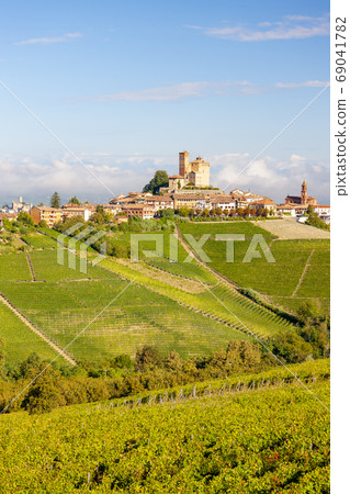 View of the village of Serralunga d`Alba and the View of the village of Serralunga d`Alba and the 69041782