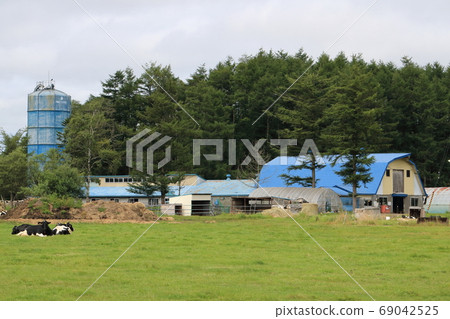 Scenery with a farm in Kushiro, Hokkaido 69042525