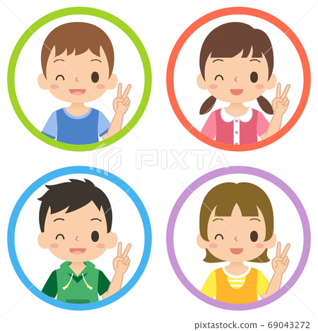 圖標集兒童插圖的女孩和男孩做和平標誌帶著微笑 圖標集兒童插圖的女孩和男孩做和平標誌帶著微笑 69043272