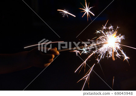 Summer memory sparkler 2020 69043948