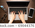  Desk work 69044376