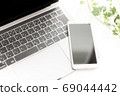 Laptop computer and smartphone 69044442