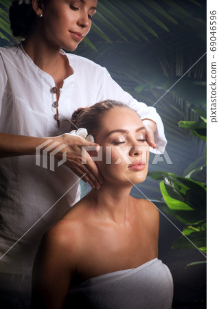 face massage face massage 69046596