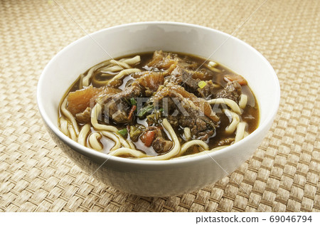 牛肉麵 牛肉麵 69046794