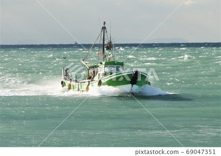Fishing boat Tatsugahama Wakayama 69047351