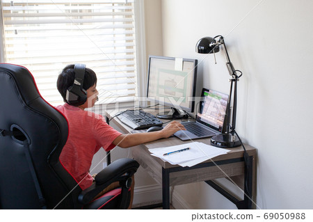 Online class Online class 69050988
