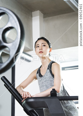 Sports gym women training portrait 69052401