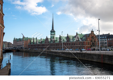 Danish Chamber of Commerce in Copenhagen (DK) Danish Chamber of Commerce in Copenhagen (DK) 69055271