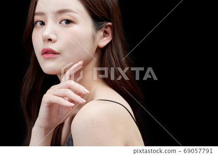 Woman beauty beauty Woman beauty beauty 69057791