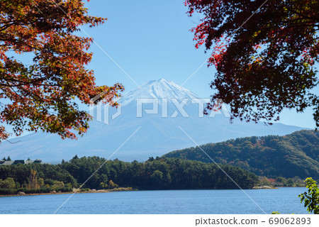  Fuji and Mt. Fuji 69062893