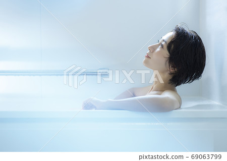 Bathroom treatment Bathroom treatment 69063799