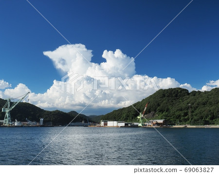 鼻子碼頭的相生灣夏日風景 69063827