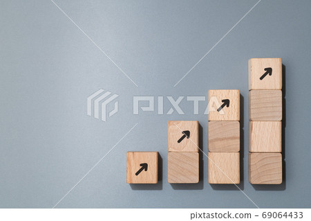 方塊箭頭 69064433