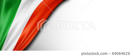 Italian flag isolated on white banner Italian flag isolated on white banner 69064629