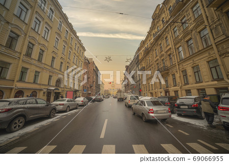 Nevsky prospekt - the main street of St. Petersburg 69066955