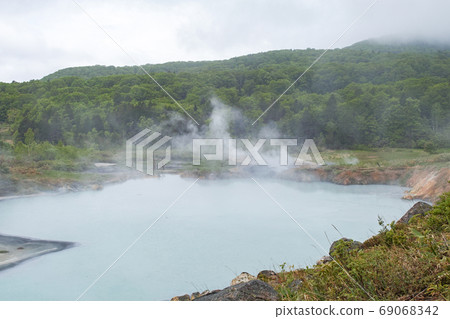 Akita Prefecture / Goseikake Nature Research Road Oyunuma (Nature observation walking path where you can observe extremely rare mud volcanoes) Akita Prefecture / Goseikake Nature Research Road Oyunuma (Nature observation walking path where you can observe extremely rare mud volcanoes) 69068342