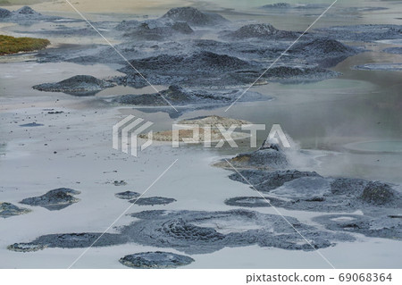 Akita Prefecture / Goseikake Nature Research Road Oyunuma (Nature observation walking path where you can observe extremely rare mud volcanoes) Akita Prefecture / Goseikake Nature Research Road Oyunuma (Nature observation walking path where you can observe extremely rare mud volcanoes) 69068364