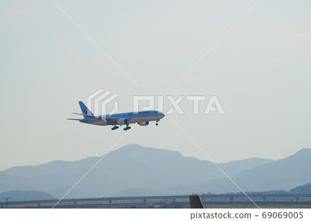 airplane airplane 69069005