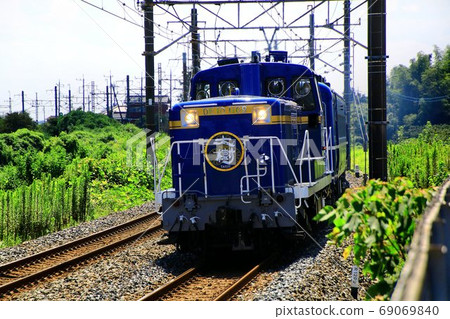 Revived Hokutosei traversing the Kanto Plain Tobu Railway DL Taiki [DE10 Hokutosei Color] 69069840