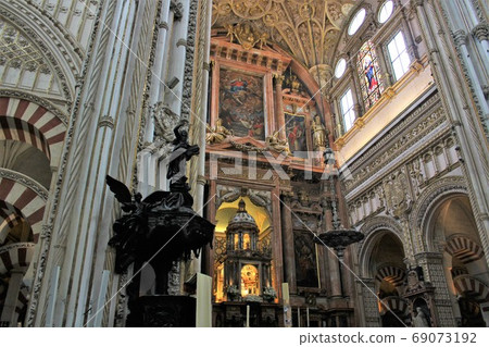 梅斯基塔-梅斯基塔大教堂(西班牙/科爾多瓦) 梅斯基塔-梅斯基塔大教堂(西班牙/科爾多瓦) 69073192