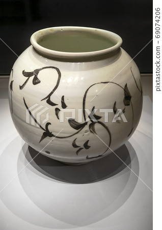 National Museum of Korea National Museum of Korea 69074206