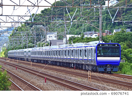 東海道本線二宮大磯JR東E235系列1000系列F-01編隊+ J-01編隊試運行 69076741