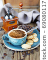 Coffee and biscuits 69080117