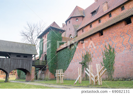Entrance to middle castle in Malbork in Poland. 69082131