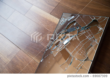 Broken mirror [Horizontal composition] [Left copy space] 69087309