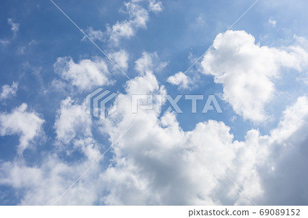 天空和雲彩 天空和雲彩 69089152
