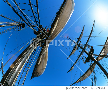 Old large sailing ship 69089361