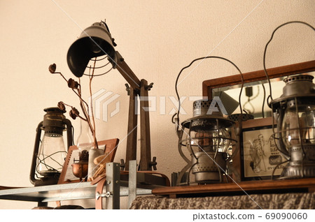 Sundries 69090060