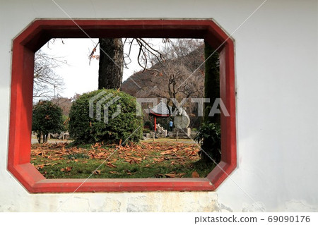 Gifu Park (Japan-China Friendship Garden).3 (Nagara, Gifu City) Gifu Park (Japan-China Friendship Garden).3 (Nagara, Gifu City) 69090176