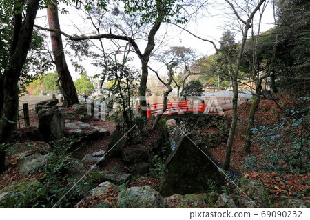 Gifu Park, 35 in autumn (Nagara, Gifu City) Gifu Park, 35 in autumn (Nagara, Gifu City) 69090232