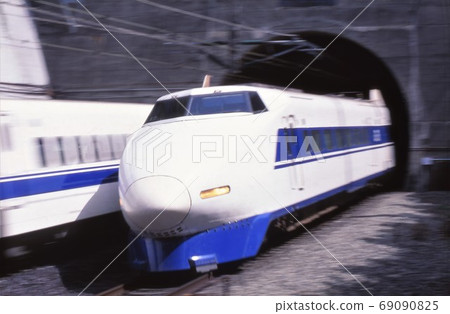 JR West 100 Series Hikari JR West 100 Series Hikari 69090825