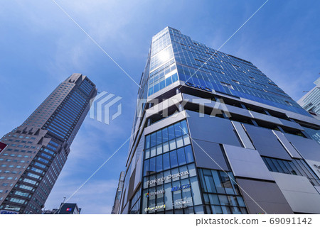 Shibuya Fukulas and Cerulean Tower Building 69091142