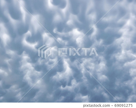 乳房雲 69091275