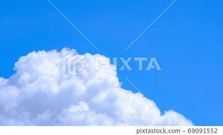 Summer sky 69091552