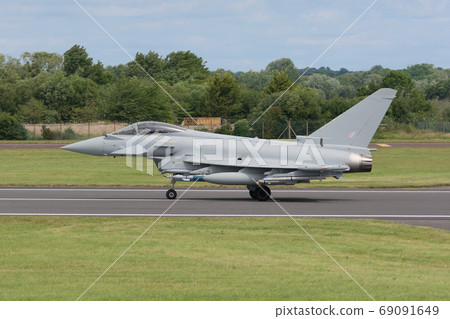 British Air Force fighter Typhoon FGR4 landing British Air Force fighter Typhoon FGR4 landing 69091649
