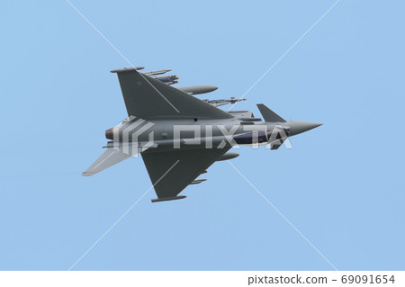 Royal Air Force Fighter Typhoon FGR4 Roll 69091654