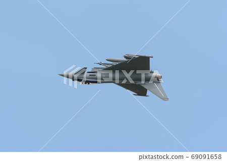 Royal Air Force fighter Typhoon FGR4 back flight Royal Air Force fighter Typhoon FGR4 back flight 69091658