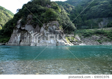 Kumano River bells 69091976