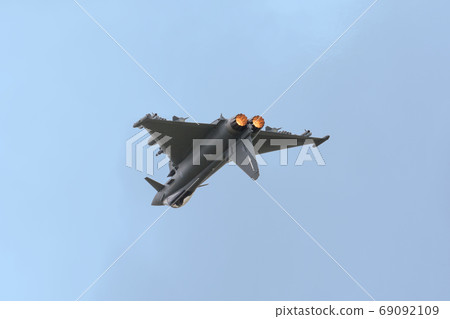 Royal Air Force fighter Typhoon FGR4 back flight 69092109