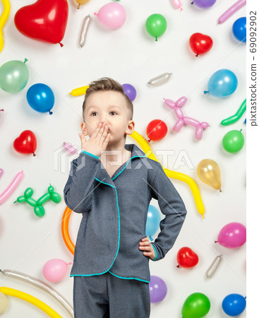 boy in the background of balls 69092902