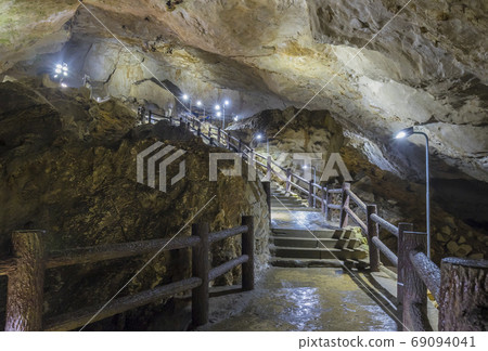Yamaguchi Prefecture Mine City Akiyoshi Cave Limestone Cave Yamaguchi Prefecture Mine City Akiyoshi Cave Limestone Cave 69094041